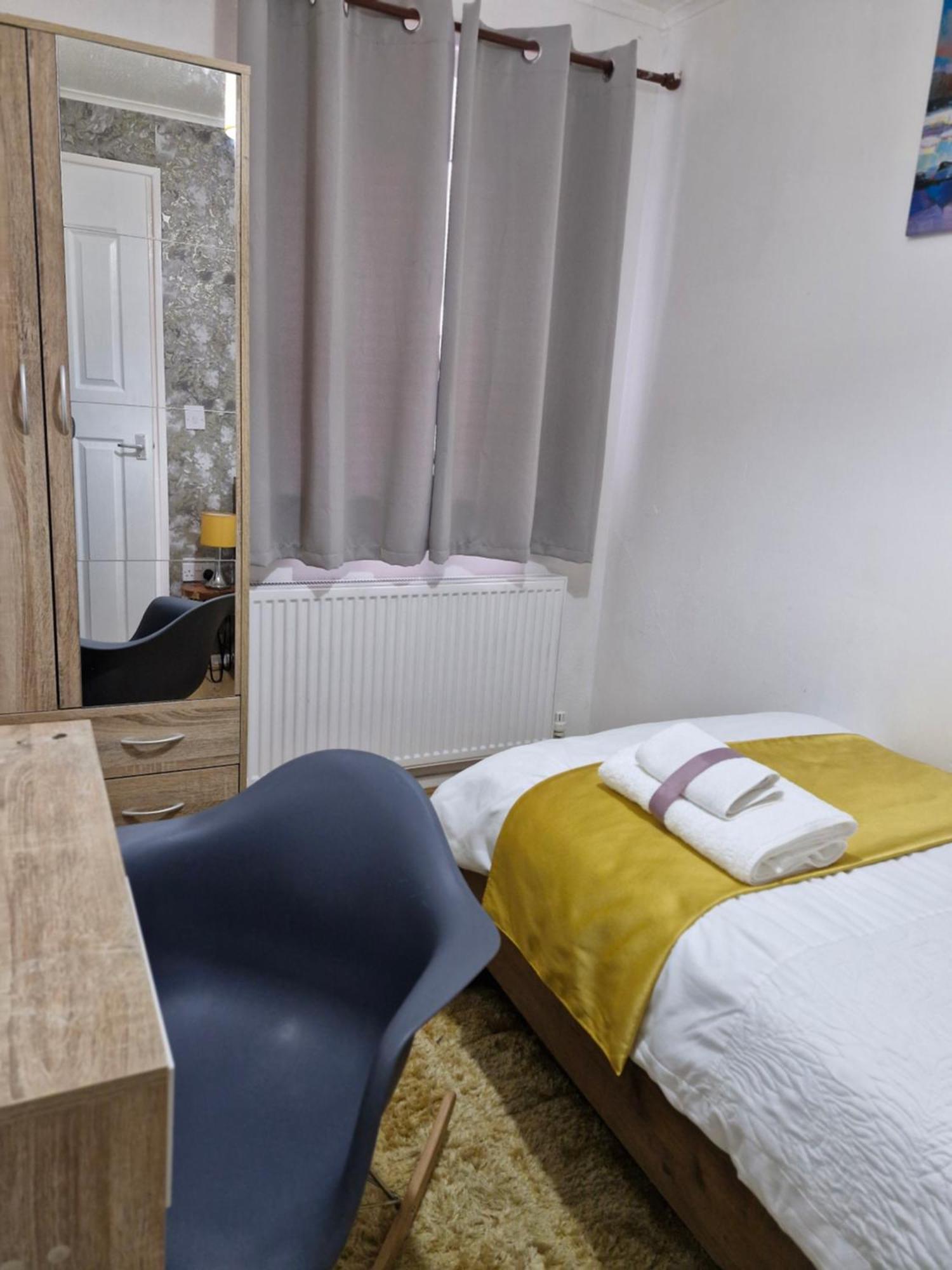 Lovely 2-Bed House In The Heart Of Woodhouse Leeds Leeds (West Yorkshire) Exterior foto